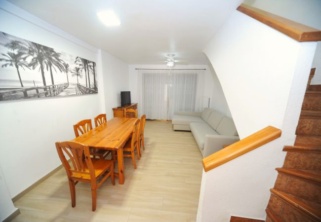 Casa adosada en Benicàssim - ORANGE PARK DUPLEX FAMILIAR JARDIN Casa adosada en Benicàssim - ORANGE PARK DUPLEX FAMILIAR JARDIN