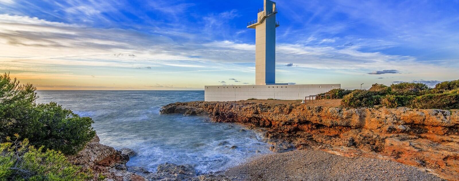 Visitar-Alcossebre-Cala-Mundina-Faro