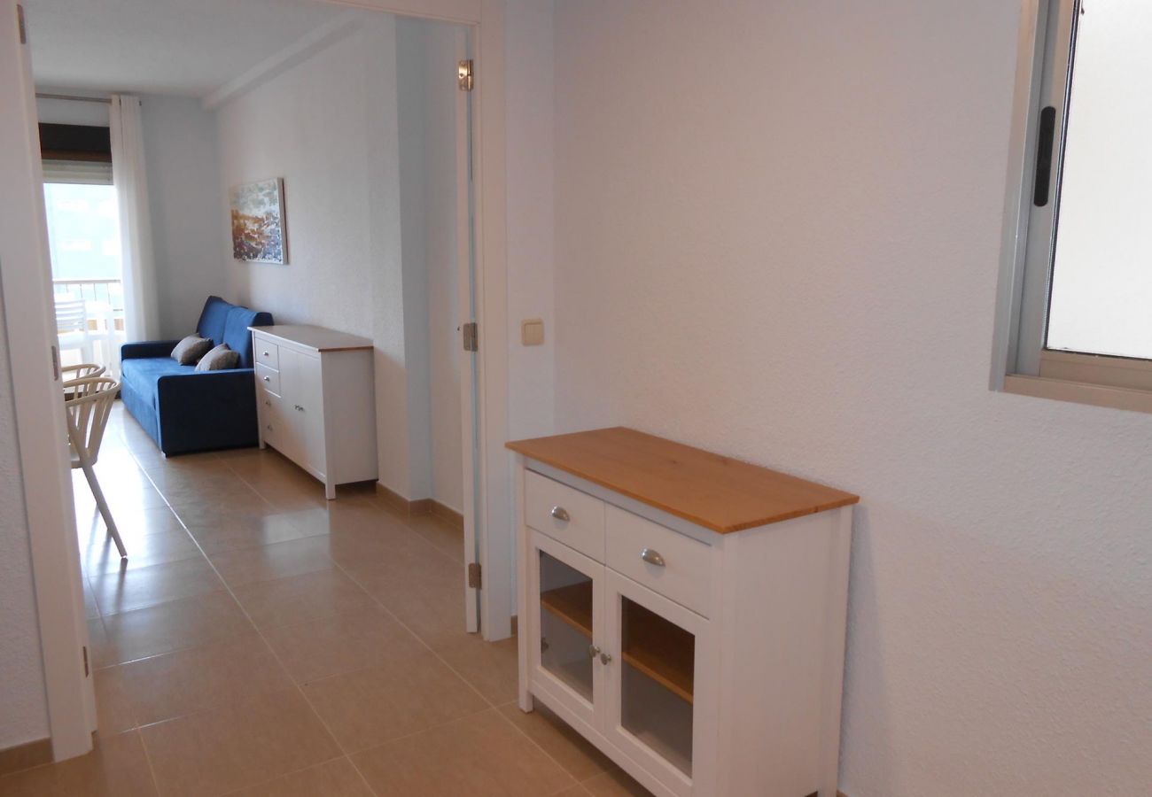 Albatros apartment, spacious, first line, family, children, beach