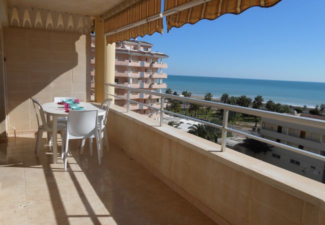 large terrace, relaxation, ideal for families, children, near the beach