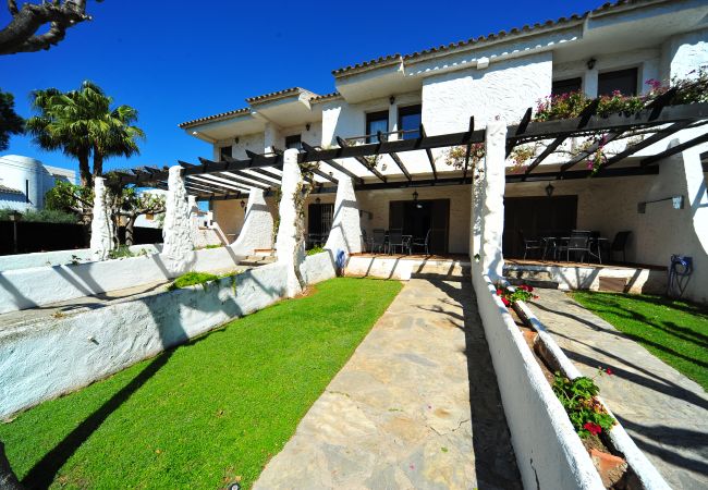 Bungalow/Linked villa in Benicàssim - ORANGE PARK DUPLEX FAMILIAR JARDIN