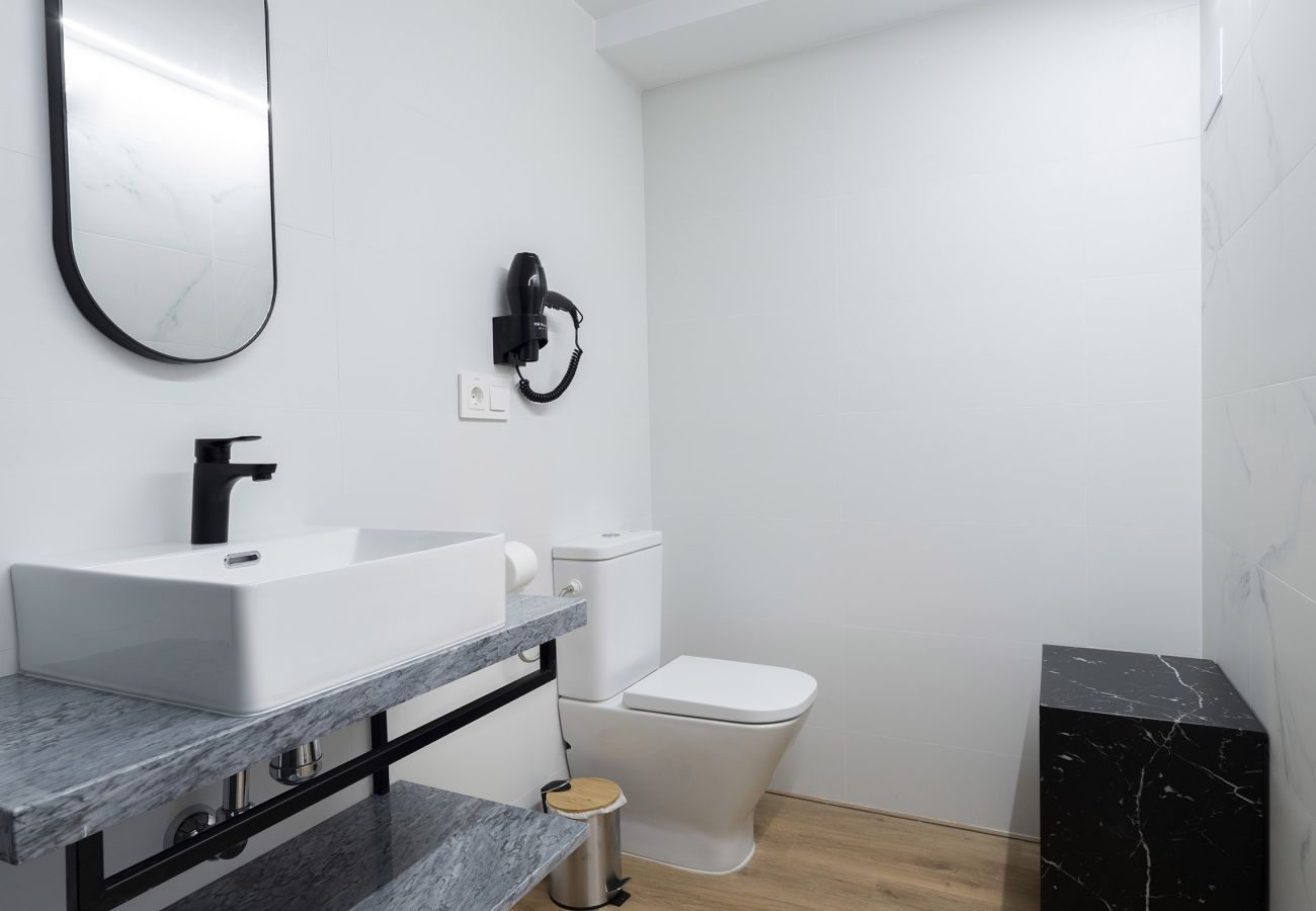 Rent by room in Peñiscola - CASA CASTELL CON VENTANA