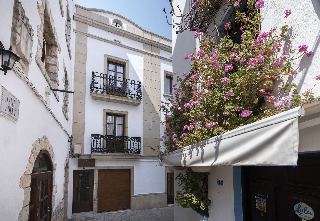 Rent by room in Peñiscola - CASA CASTELL HABITACION CON TERRAZA