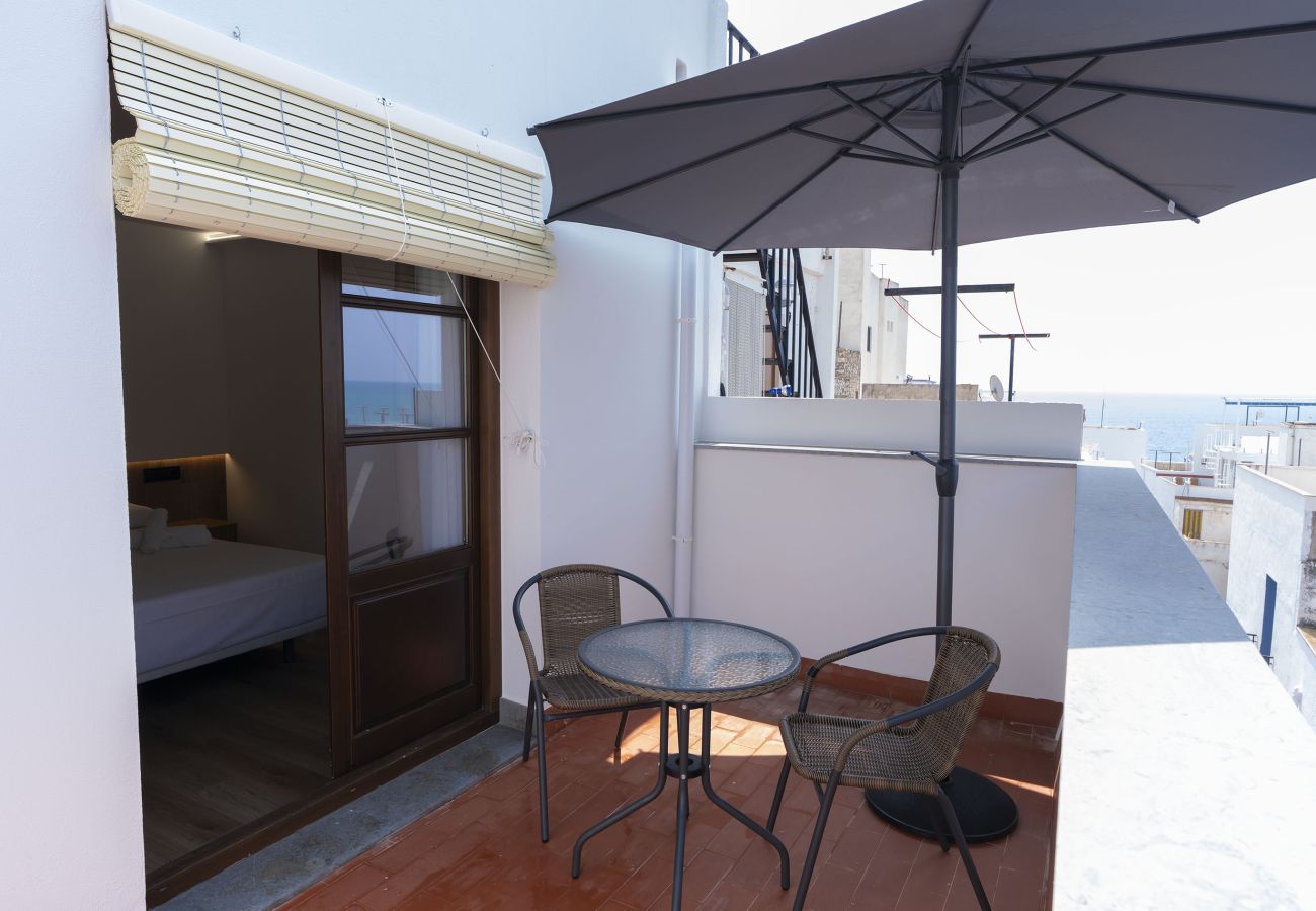 Rent by room in Peñiscola - CASA CASTELL HABITACION CON TERRAZA